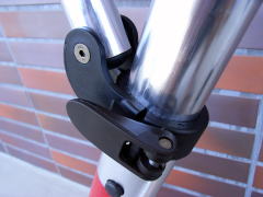 A-bikeのクイックリリースレバー