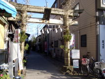 草加市　八幡神社