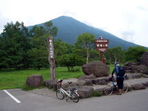 日光のいろは坂を自転車で行く